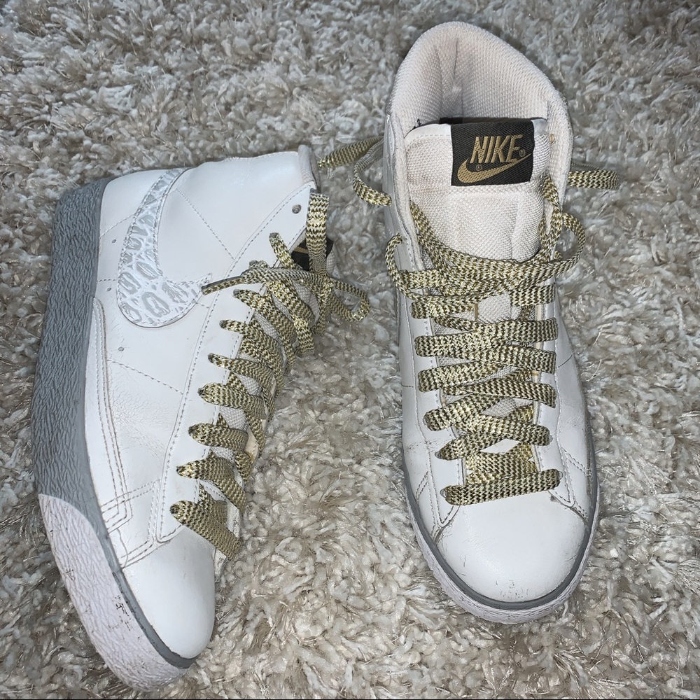 Vintage Nike high top sneakers sz 8